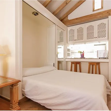 Superior Poolside Seaviews In Luxury Appartement Costa Teguise