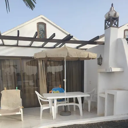Superior Poolside Seaviews In Luxury Appartement *