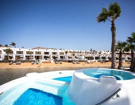 Superior Poolside Seaviews In Luxury Apartment *